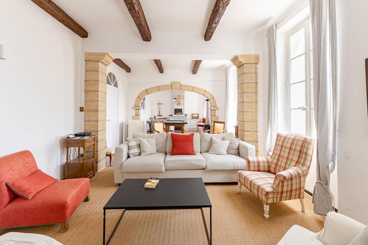Maison De Maitre 230M² En Plein Coeur Du Village Camps-la-Source Esterno foto