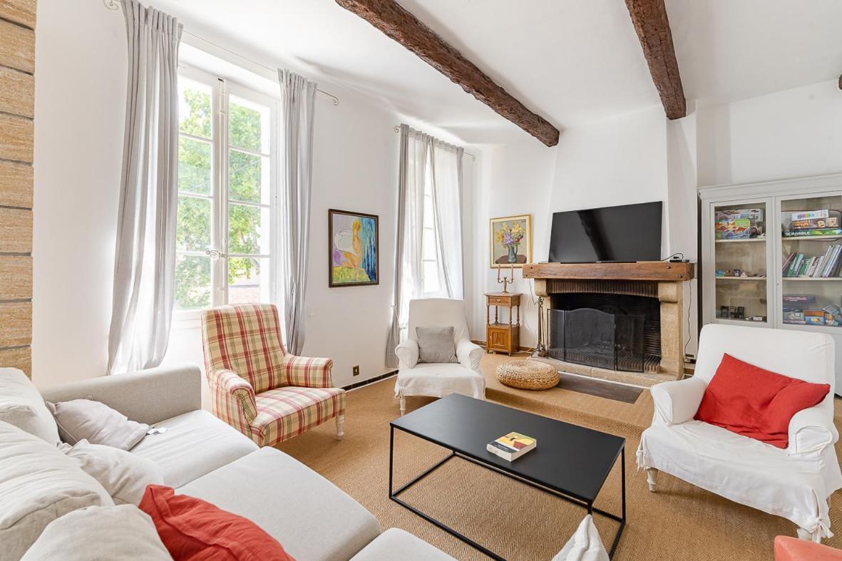 Maison De Maitre 230M² En Plein Coeur Du Village Camps-la-Source Esterno foto