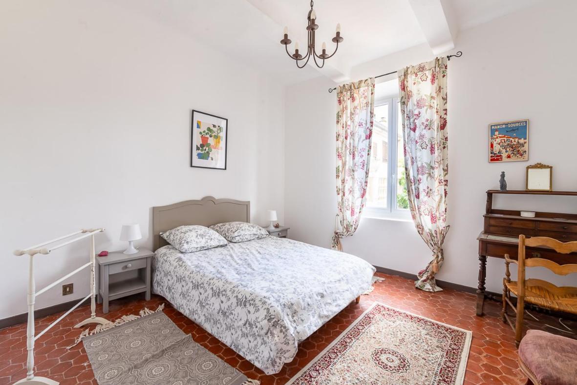 Maison De Maitre 230M² En Plein Coeur Du Village Camps-la-Source Esterno foto